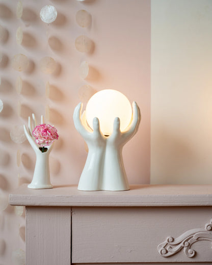 Grande lampe Mains en céramique et opaline