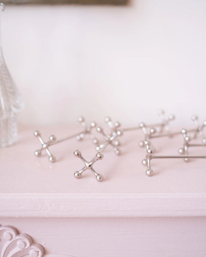 6 anciens porte - couteaux en métal argenté - Silly &amp; Billy