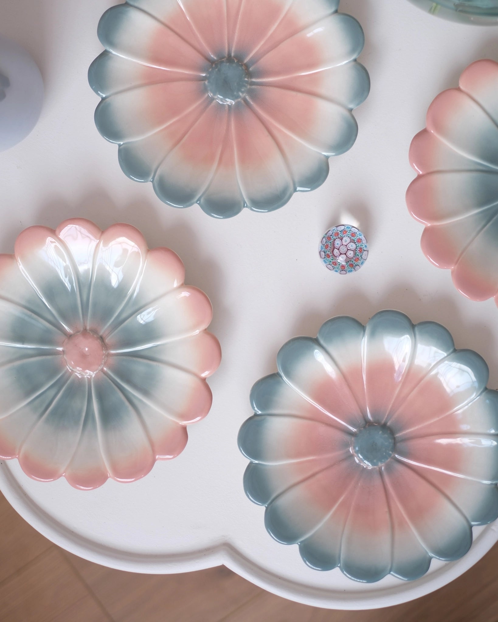 4 grandes assiettes Marigold - Sauge et Nude