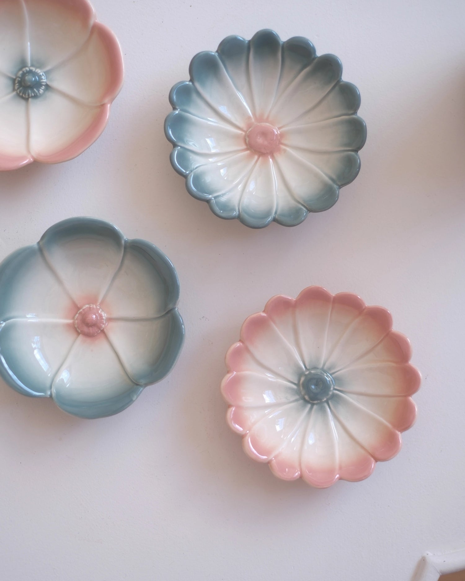 4 petites coupes Marigold  &amp; Poppy - Sauge et Nude