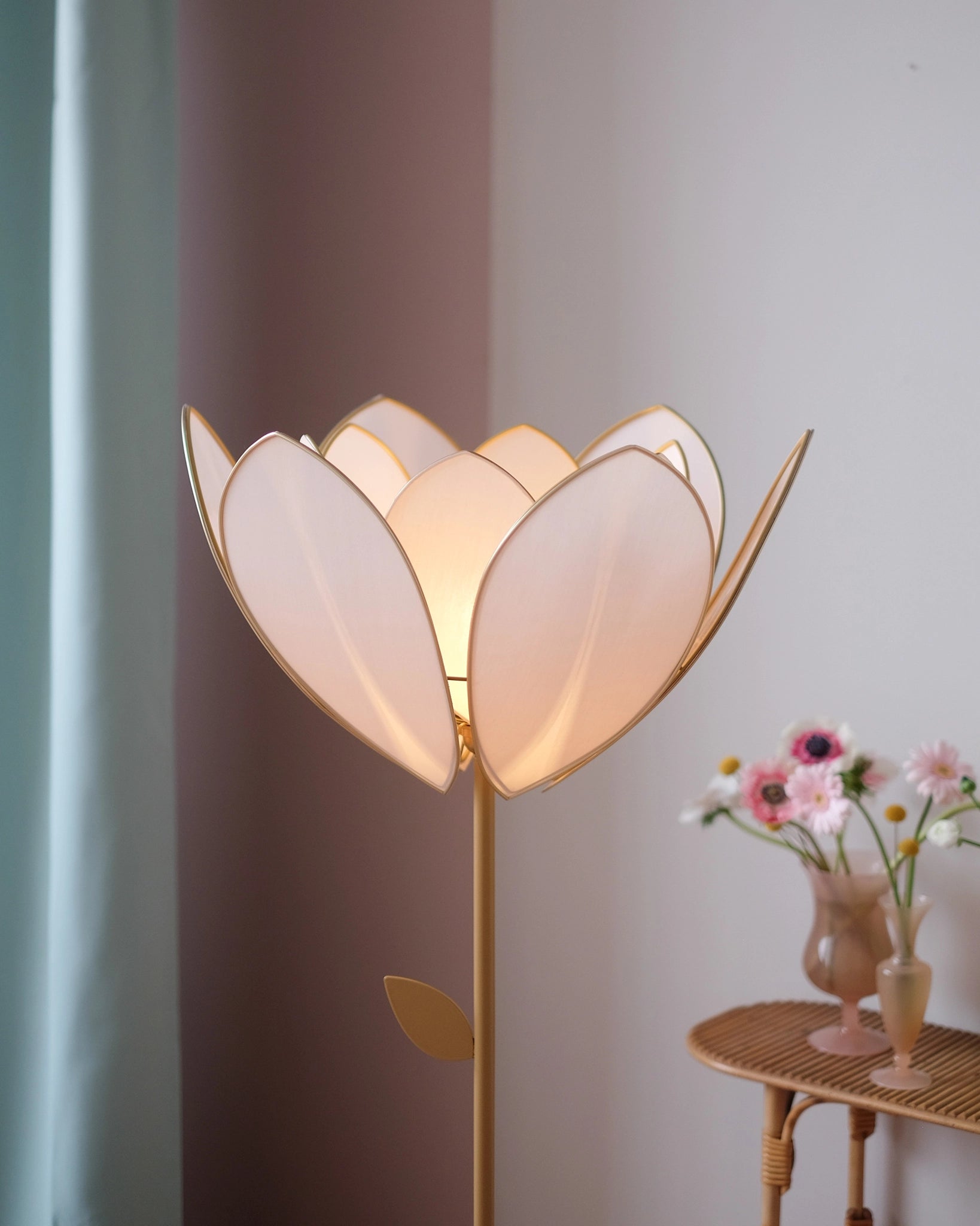 Pied de lampadaire et abat-jour fleur double - Nude