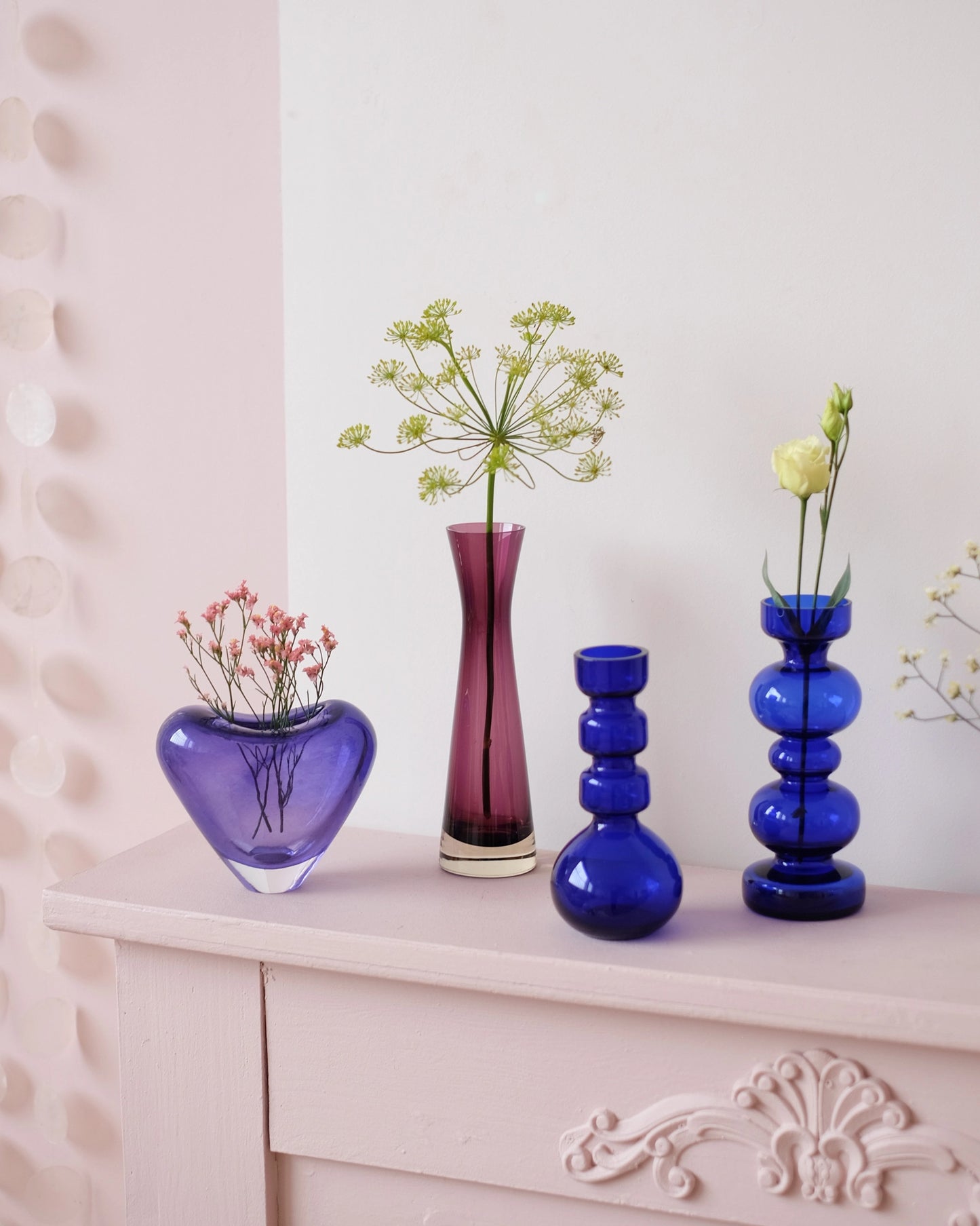 Vase en verre aubergine