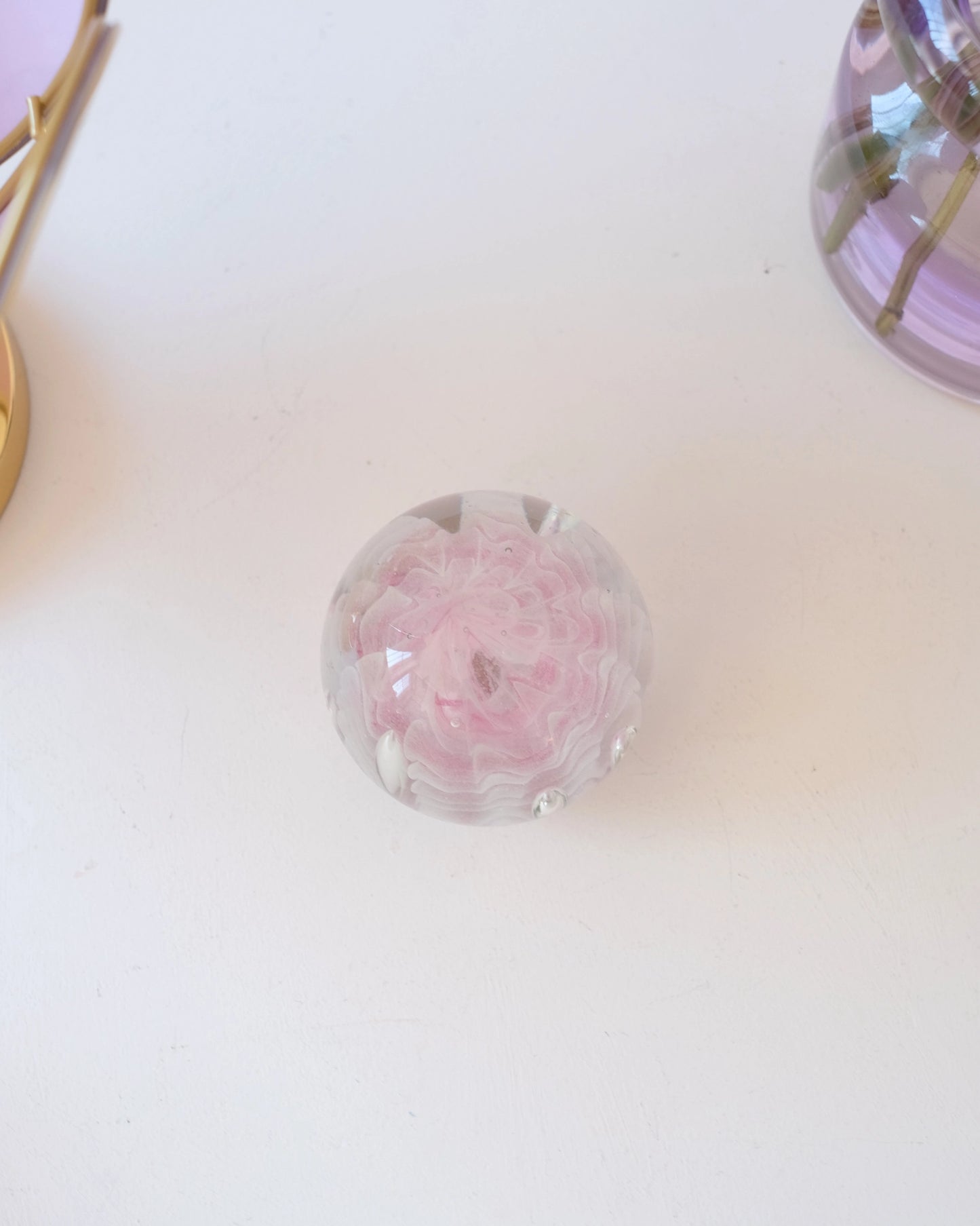 Ancien sulfure en verre rose #2