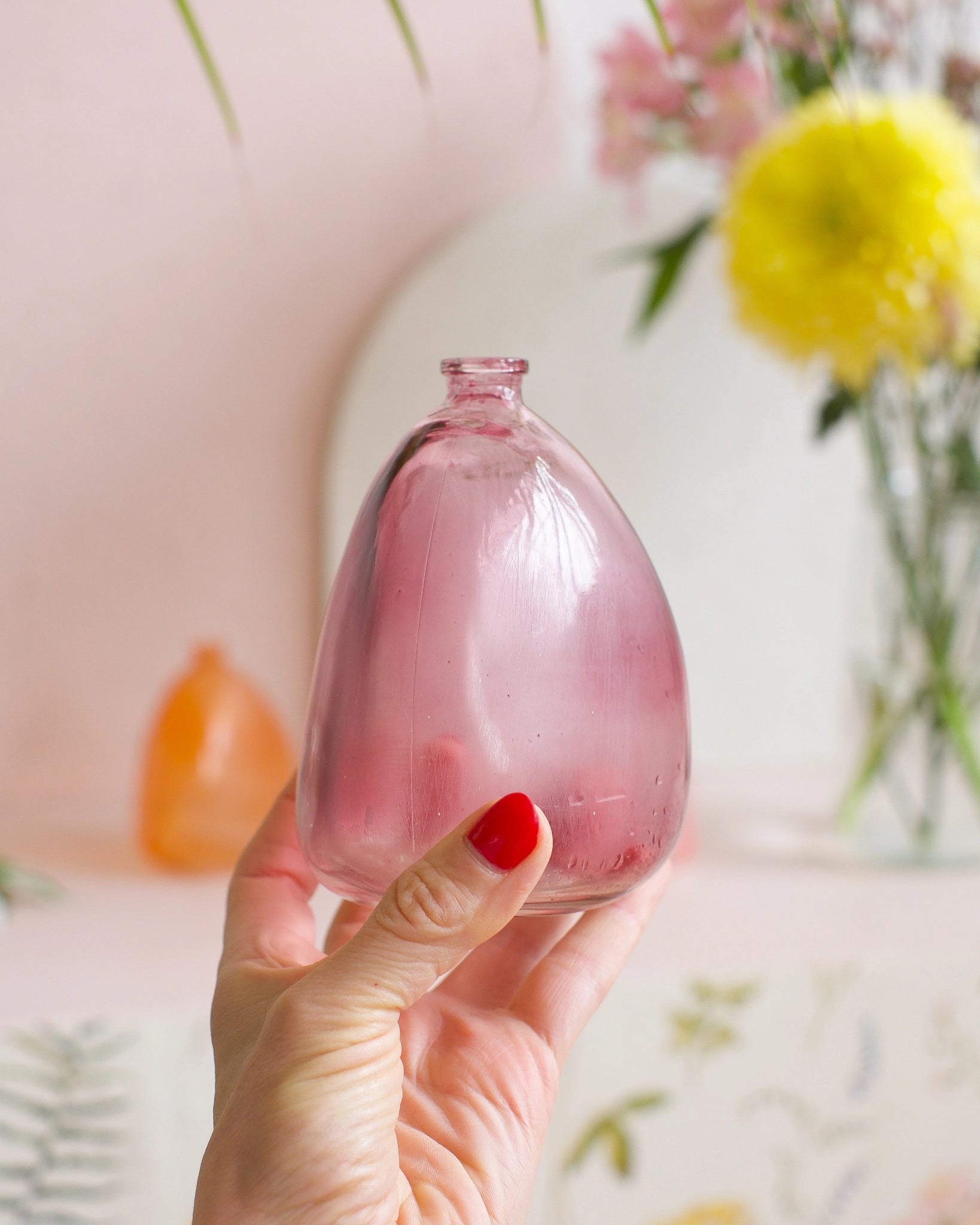 3 petits vases en verre coloré