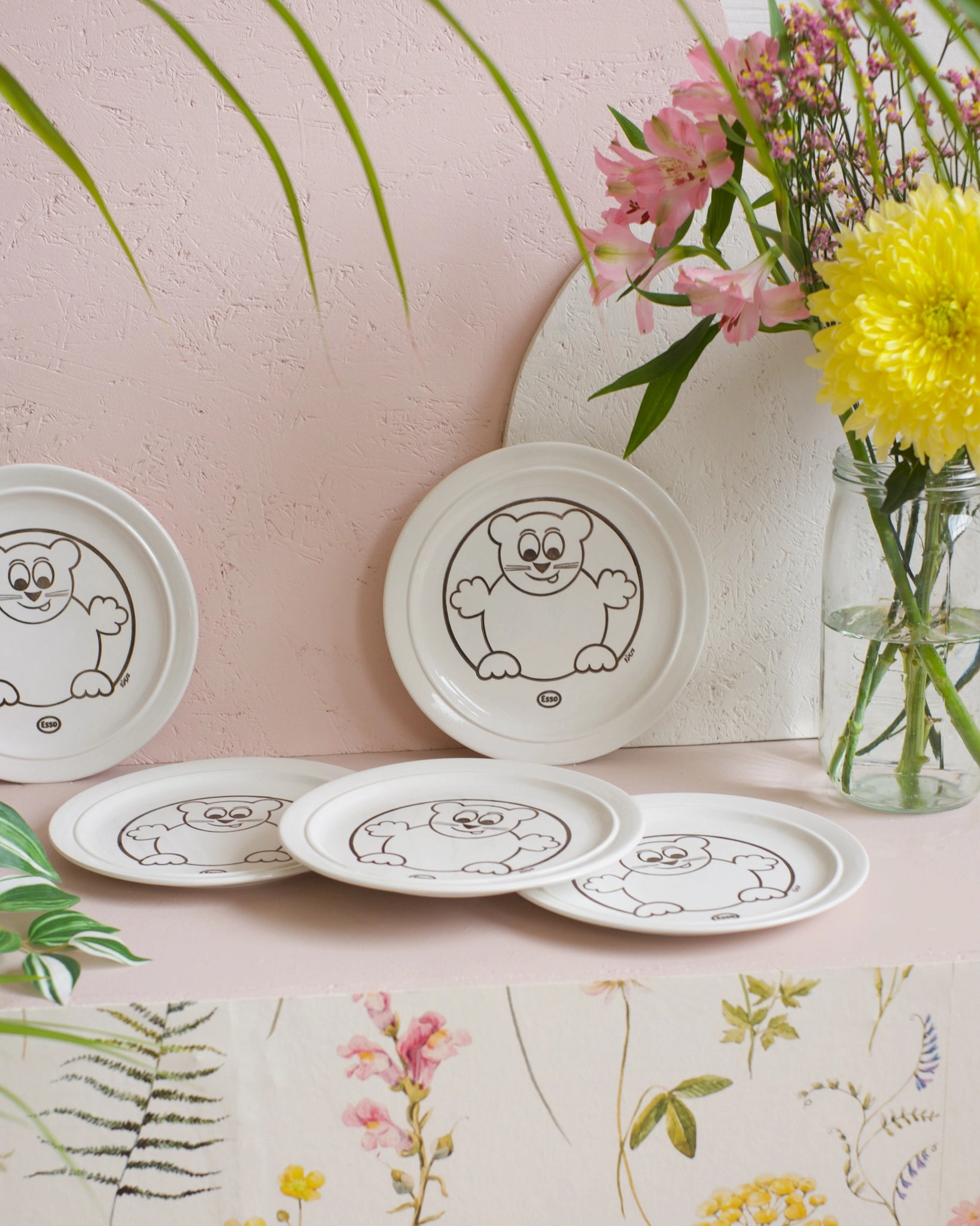 5 assiettes vintage Esso collector