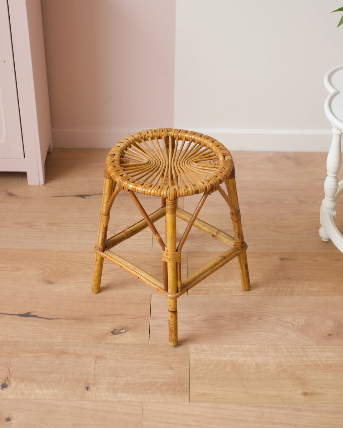 Tabouret vintage en rotin