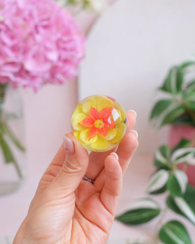 Petit sulfure en verre jaune et orange