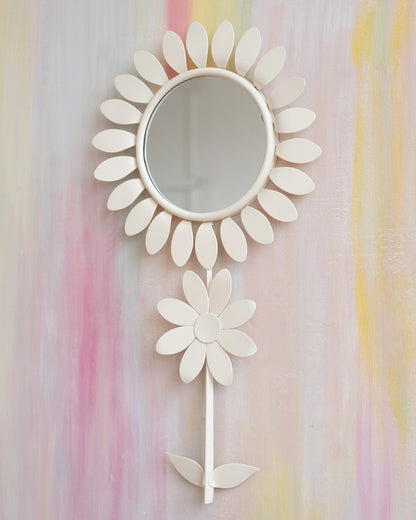 Ancien miroir Fleur en métal blanc crème
