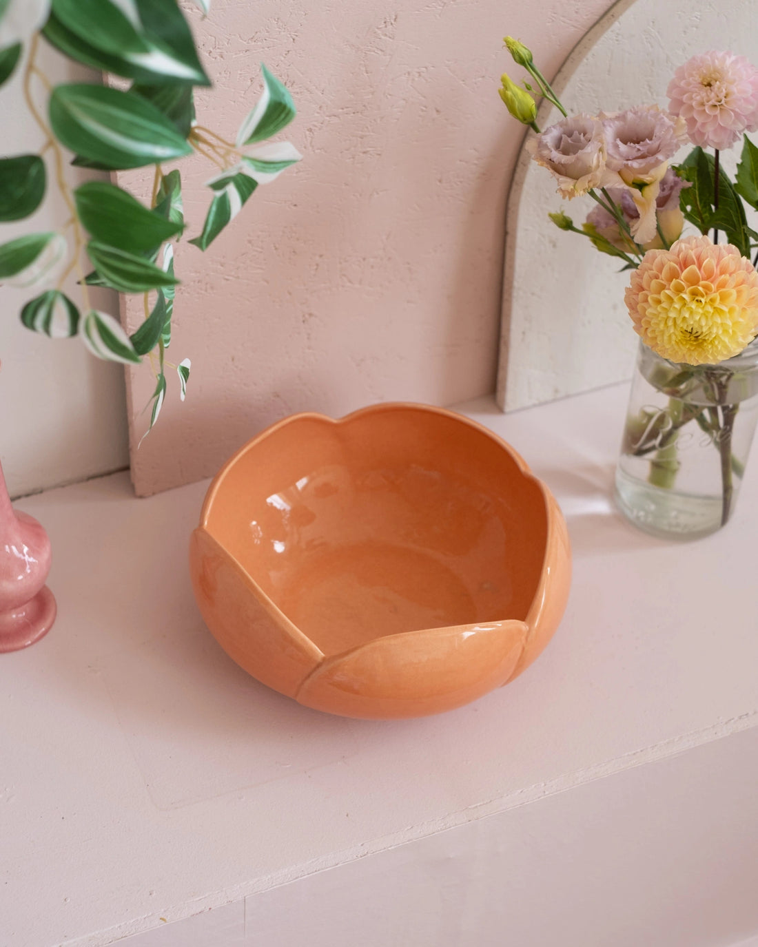Grande coupe en faïence pêche de Charolles