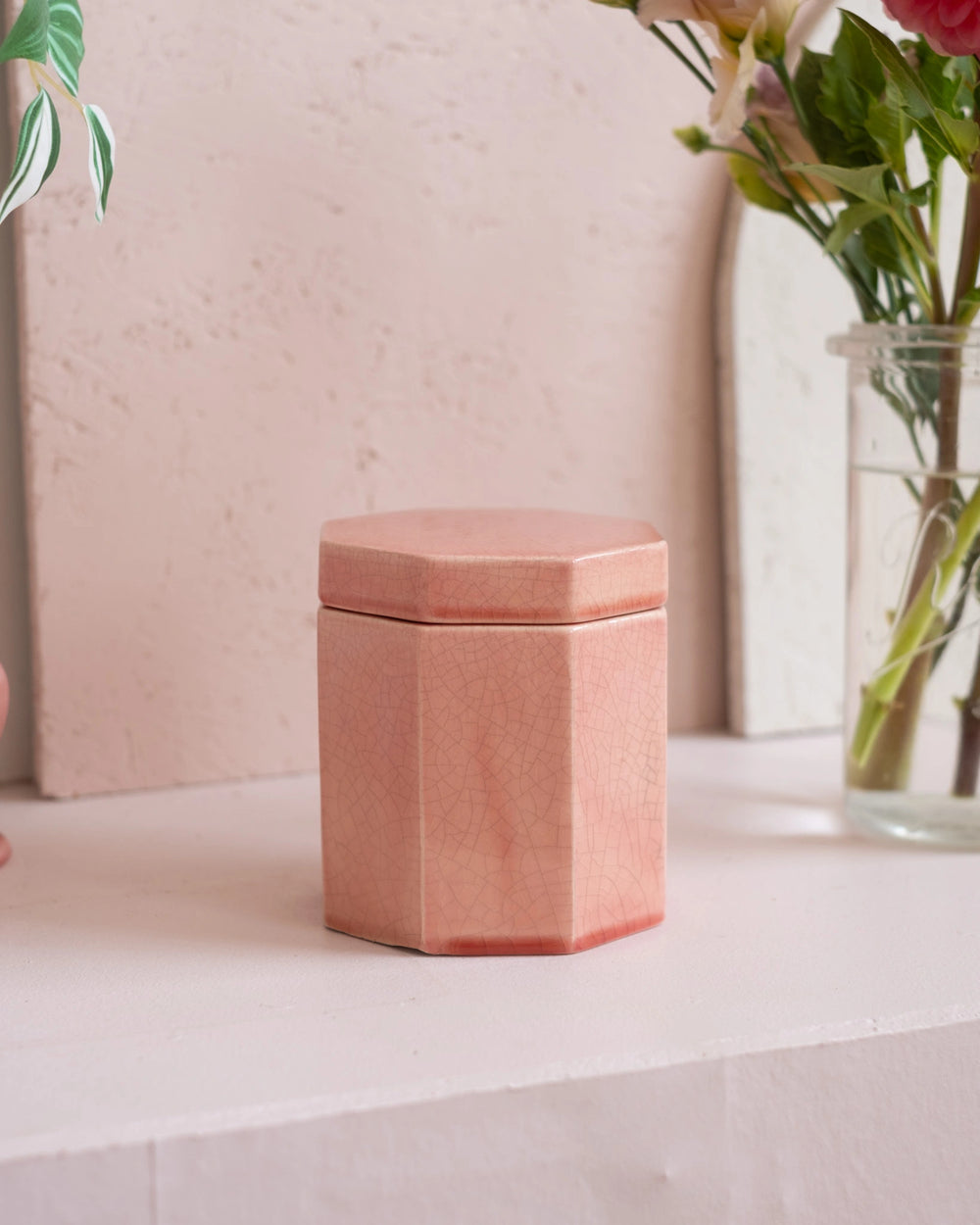 Ancien coffret en faïence craquelée rose de Charolles