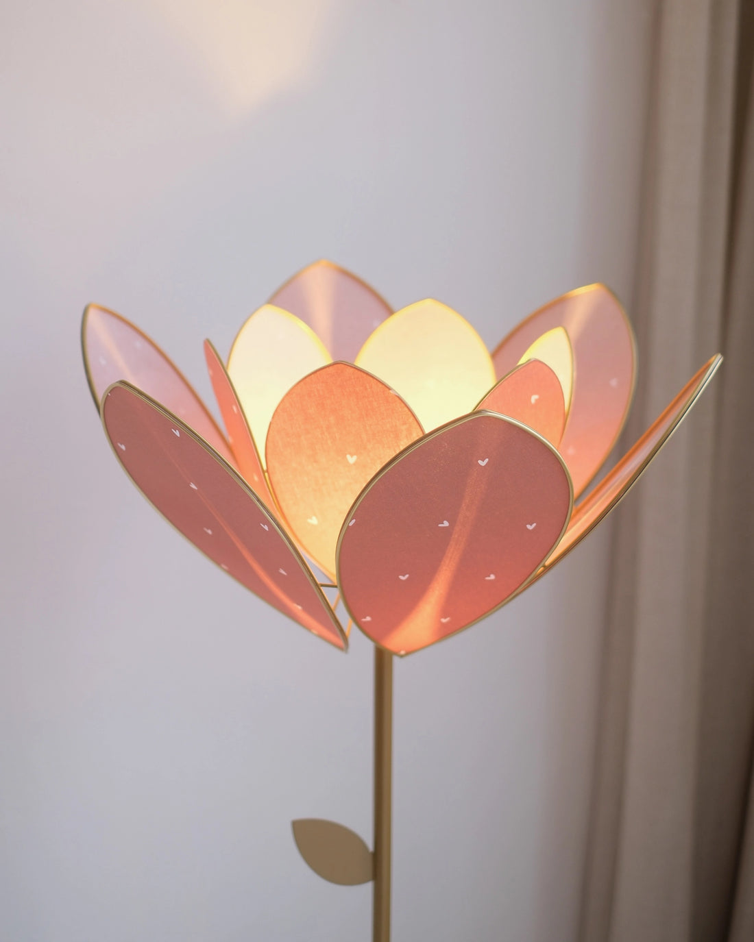 Pied de lampadaire et abat-jour fleur double - Petits coeurs