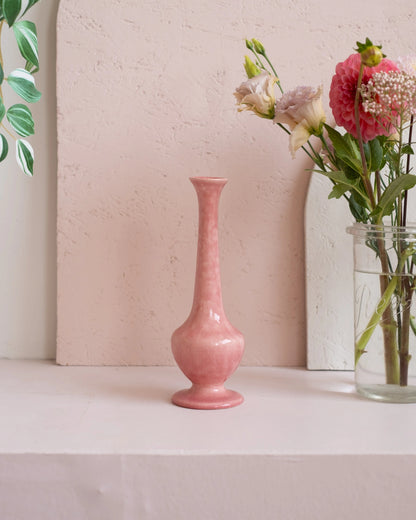Ancien soliflore en faïence rose de Charolles