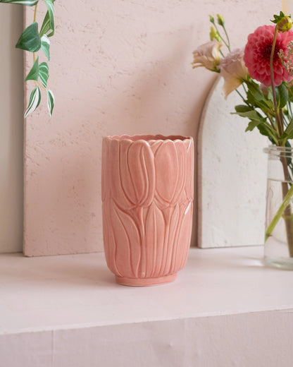 Ancien vase en faïence rose de Charolles