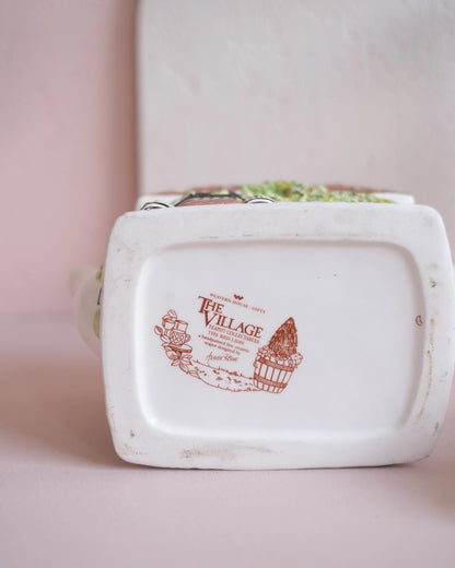Ancienne théière en porcelaine anglaise - The red lion