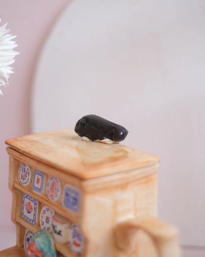Ancienne théière en porcelaine anglaise - Vaisselier