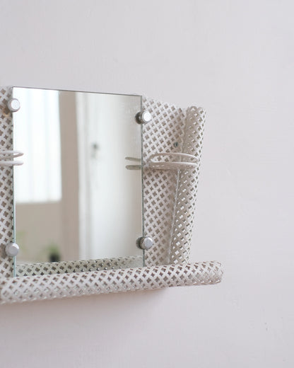 Ancienne étagère avec miroir en métal perforé