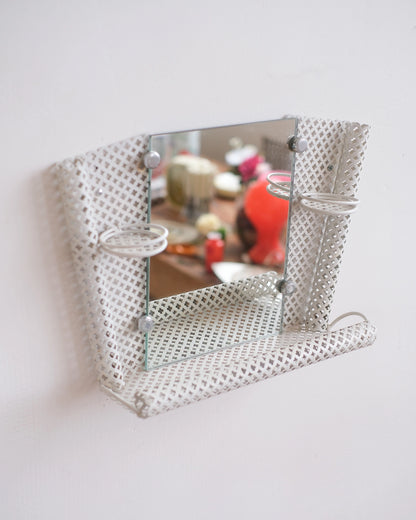 Ancienne étagère avec miroir en métal perforé
