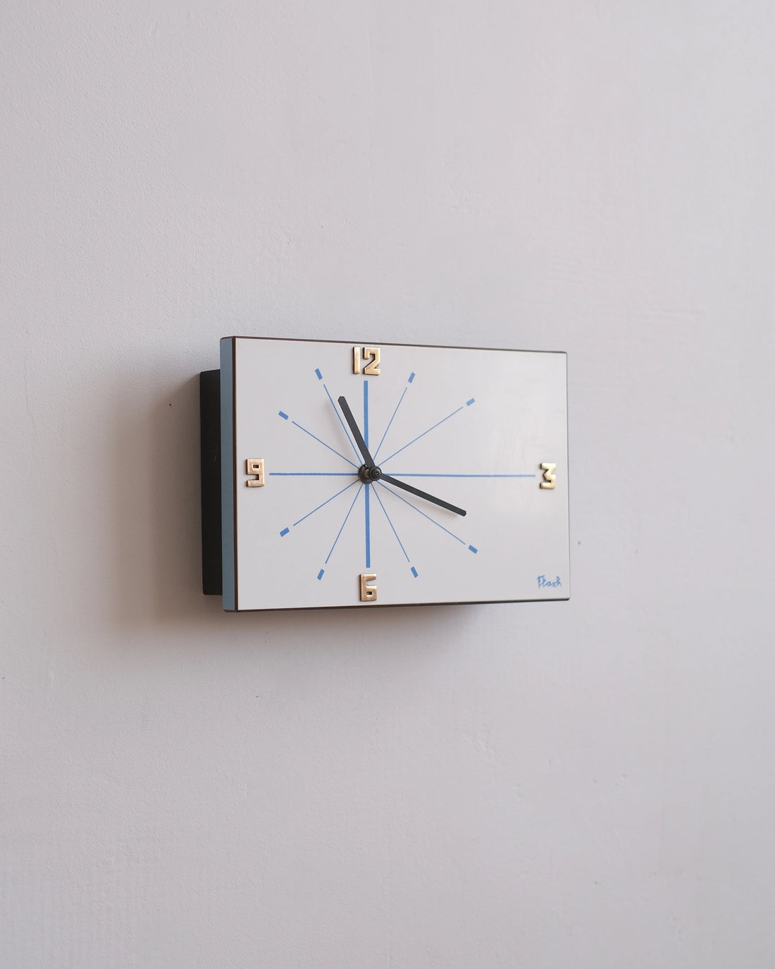 Ancienne horloge Flash