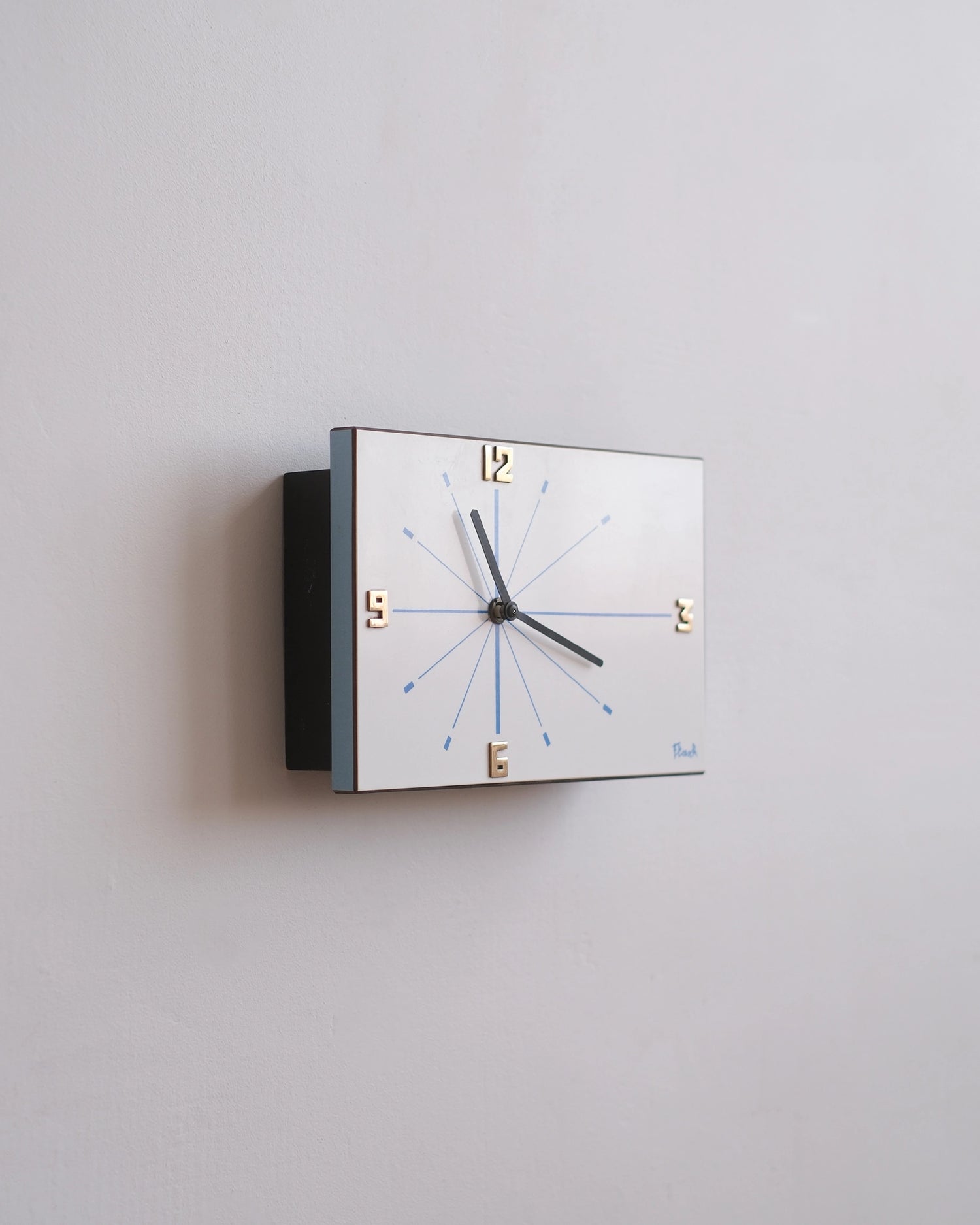 Ancienne horloge Flash