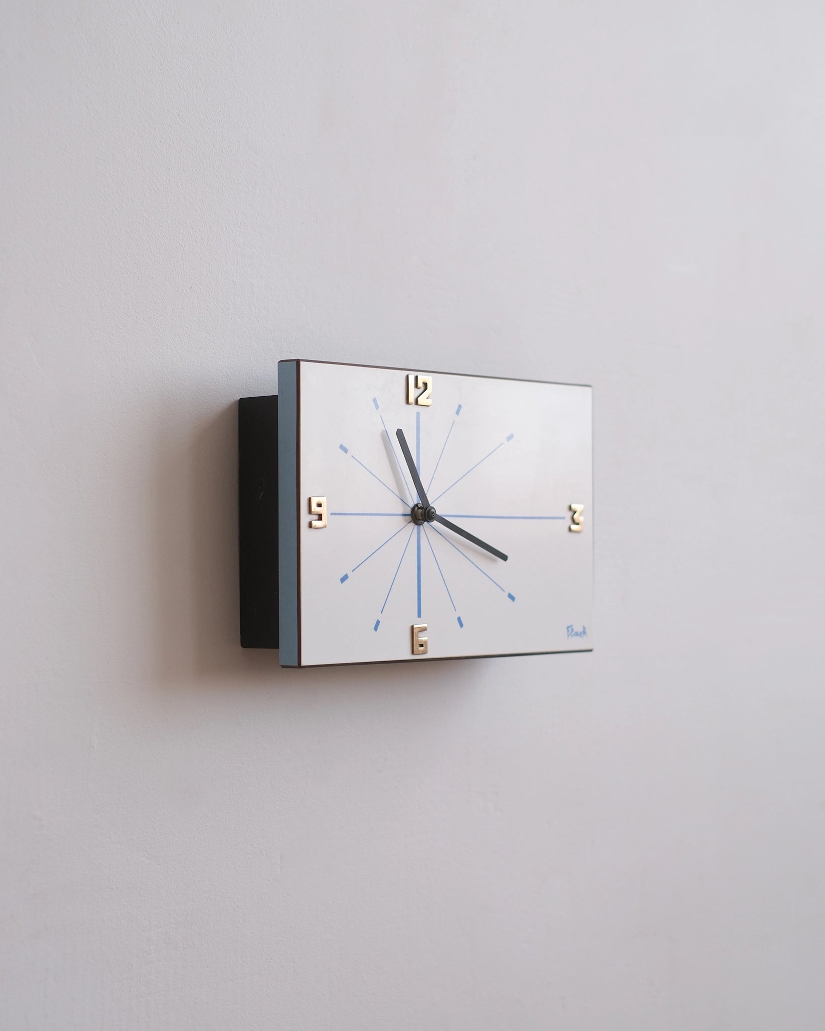 Ancienne horloge Flash