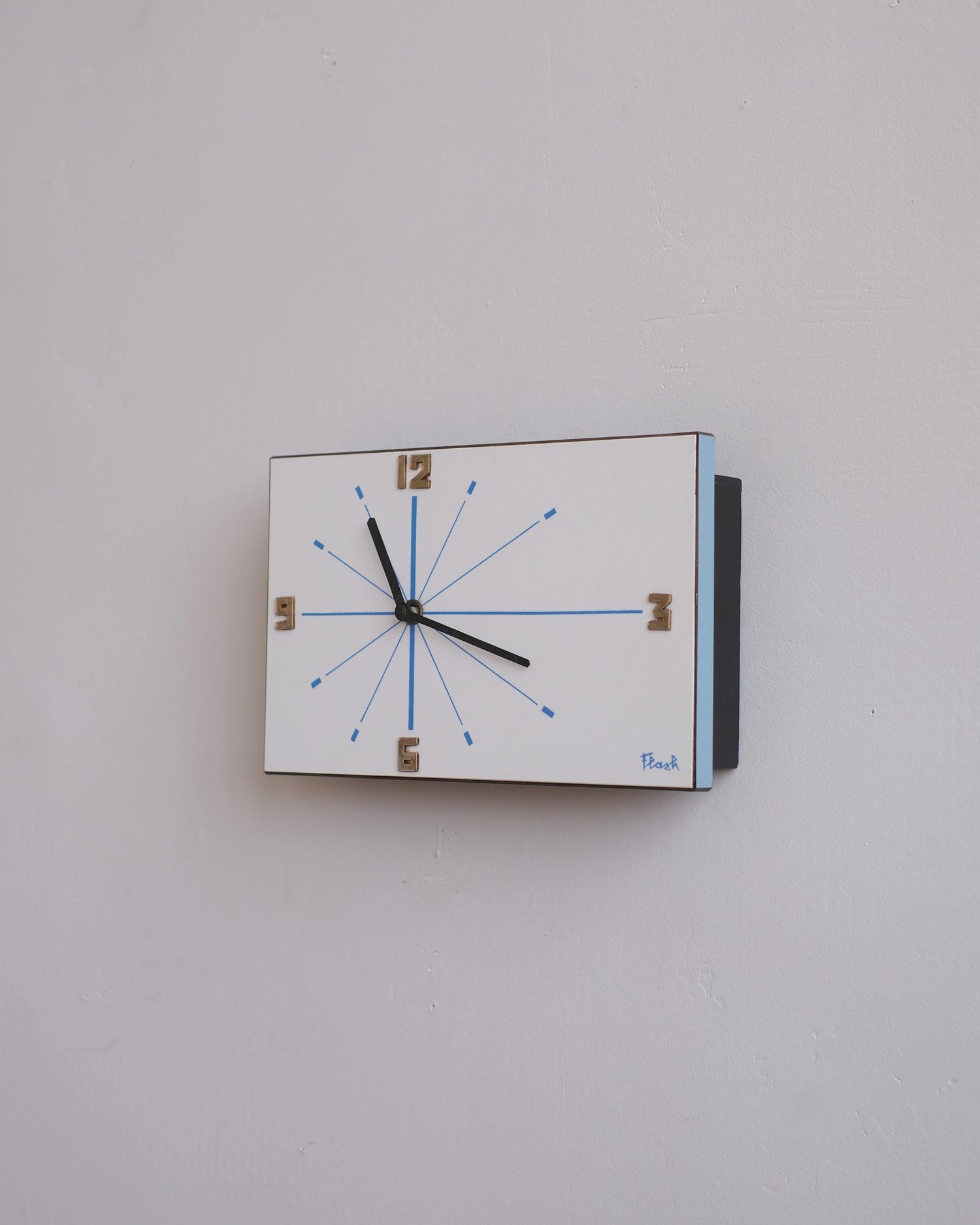 Ancienne horloge Flash