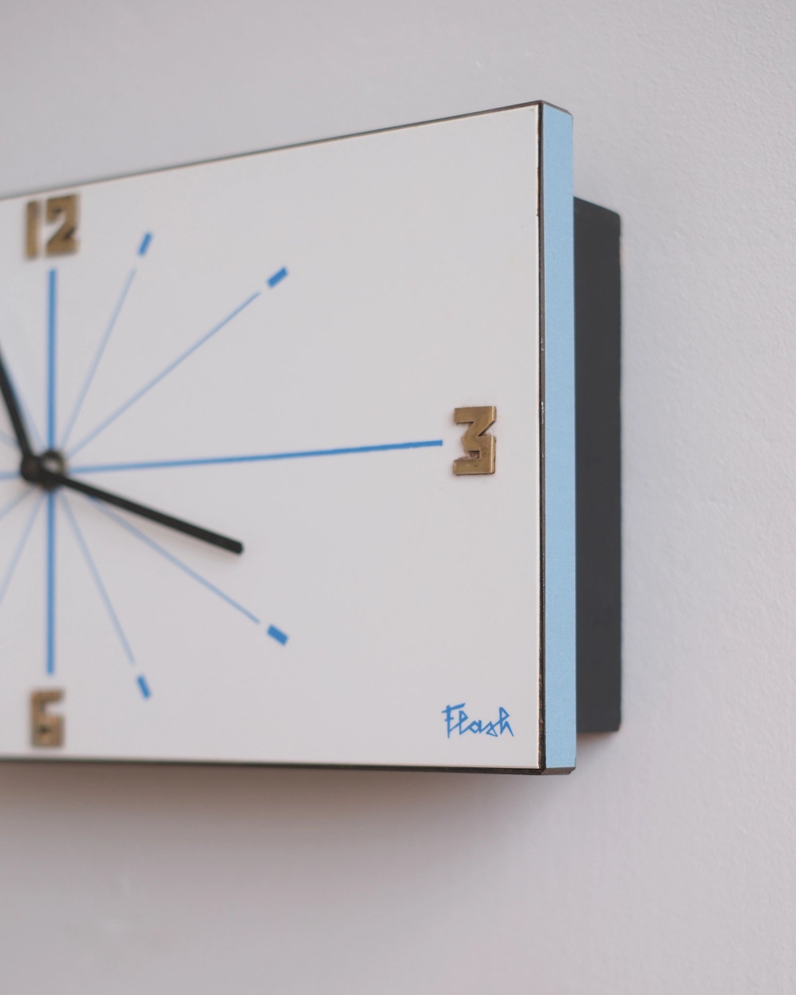 Ancienne horloge Flash