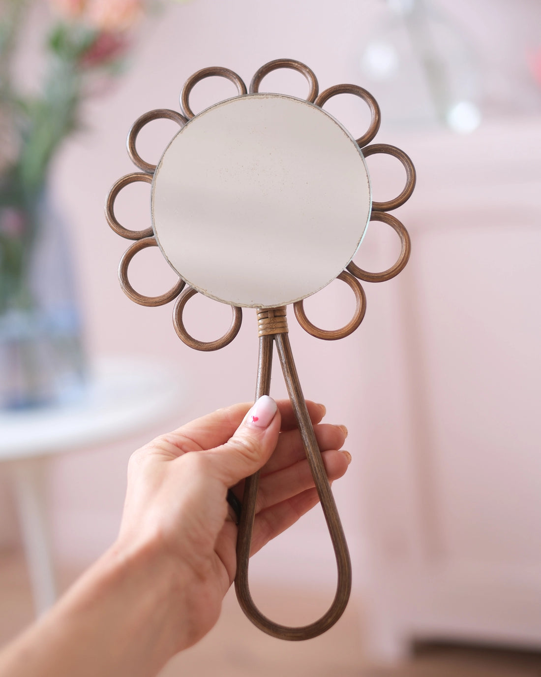 Miroir fleur en rotin