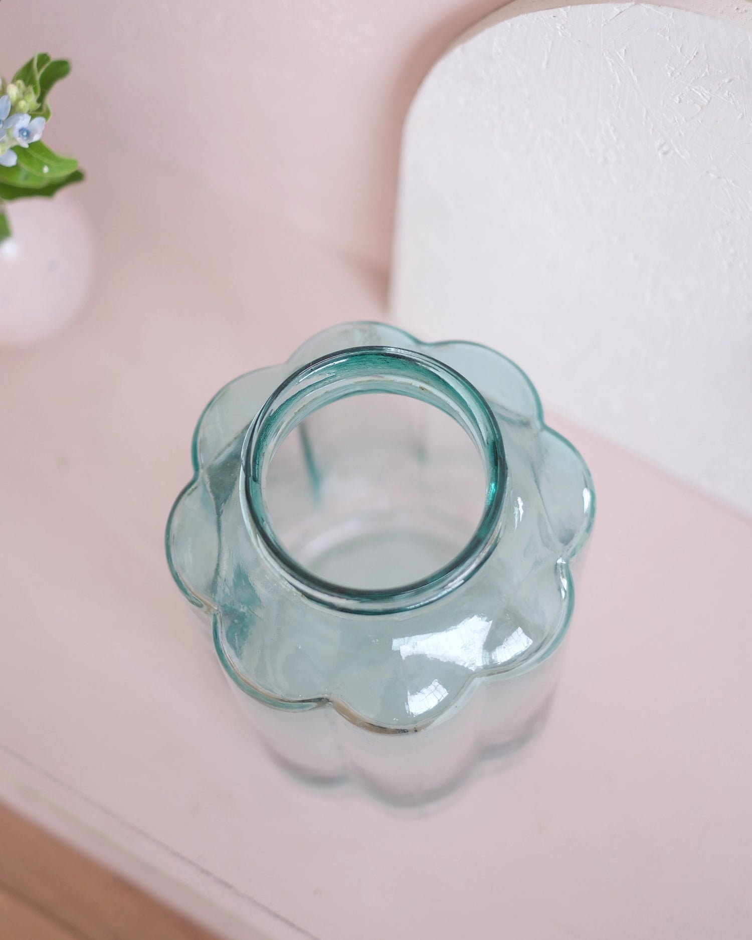 Ancien grand pot à cornichons en verre