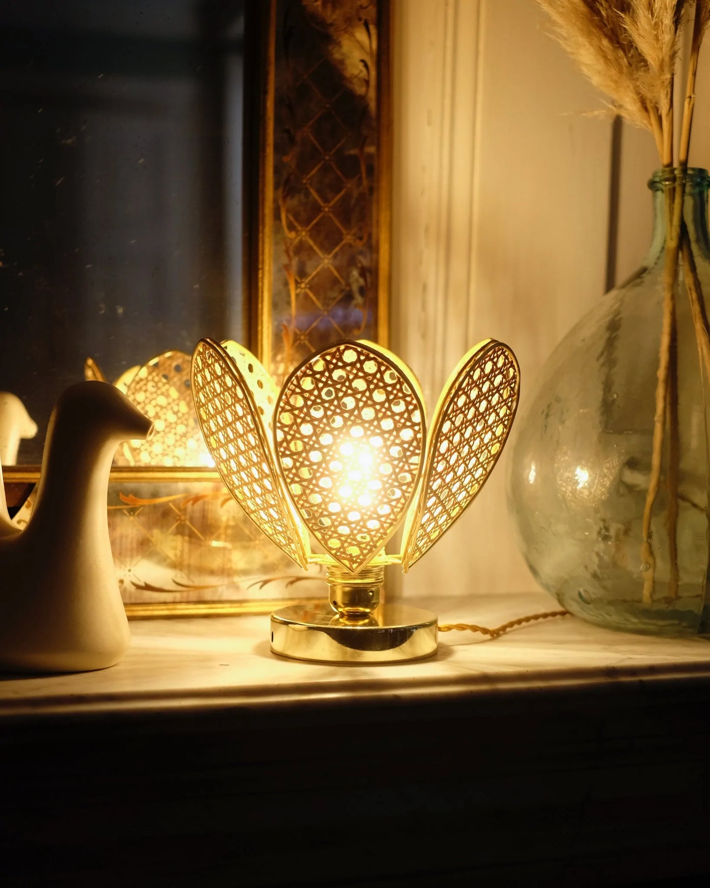 Lampe à poser vintage avec abat-jour fleur magnolya