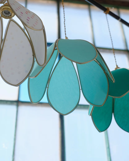 Suspension Fleur simple - Turquoise et doré