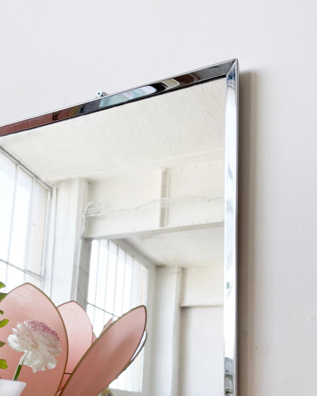Ancien miroir avec son cadre chromé - Silly &amp; Billy