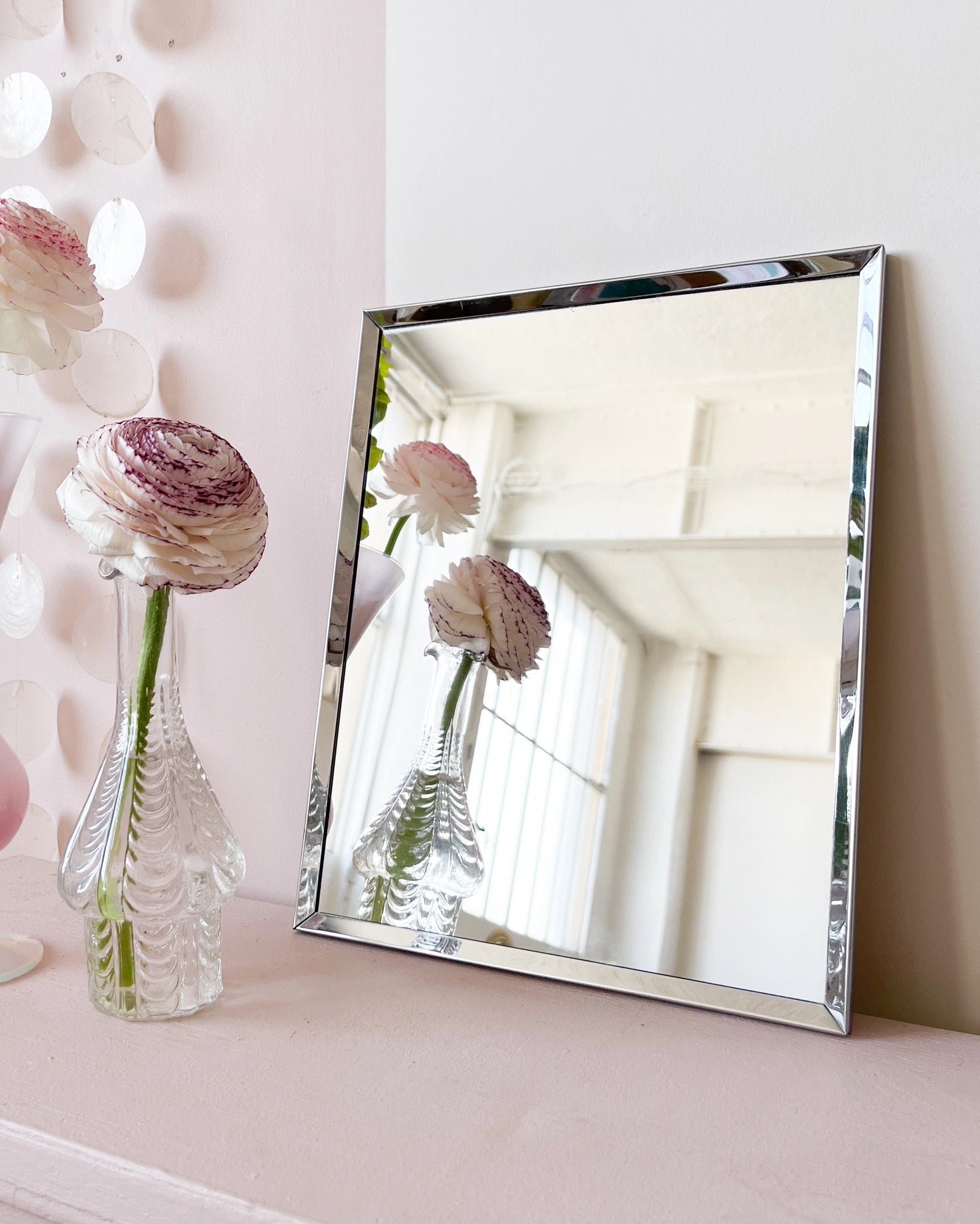 Ancien miroir avec son cadre chromé - Silly &amp; Billy