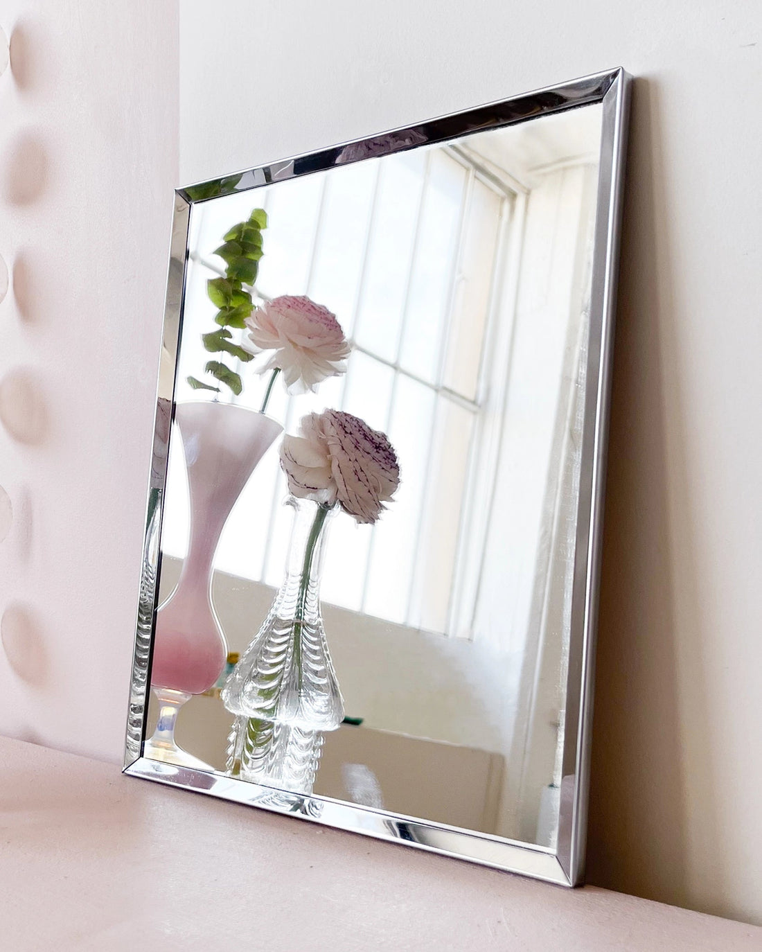 Ancien miroir avec son cadre chromé - Silly &amp; Billy