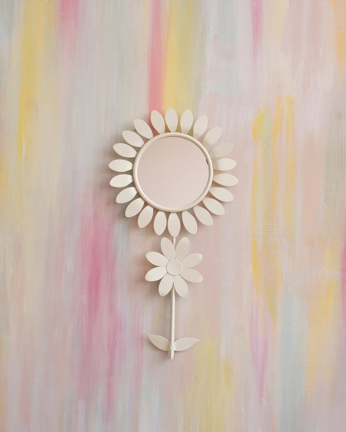 Ancien miroir Fleur en métal blanc crème - Silly &amp; Billy