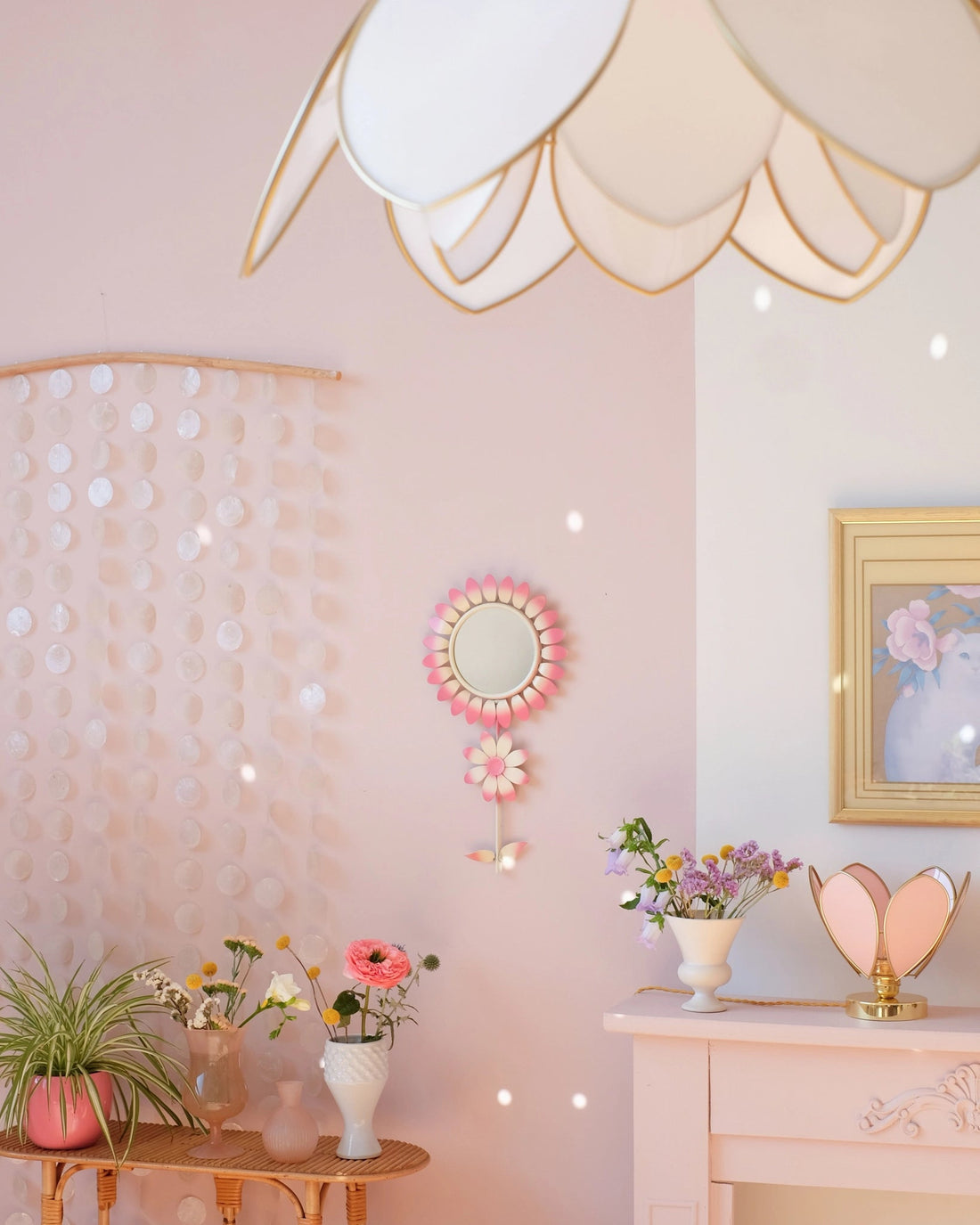 Ancien miroir Fleur en métal rose - Silly &amp; Billy
