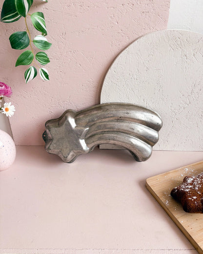 Ancien moule en fer blanc Étoile filante - Silly &amp; Billy