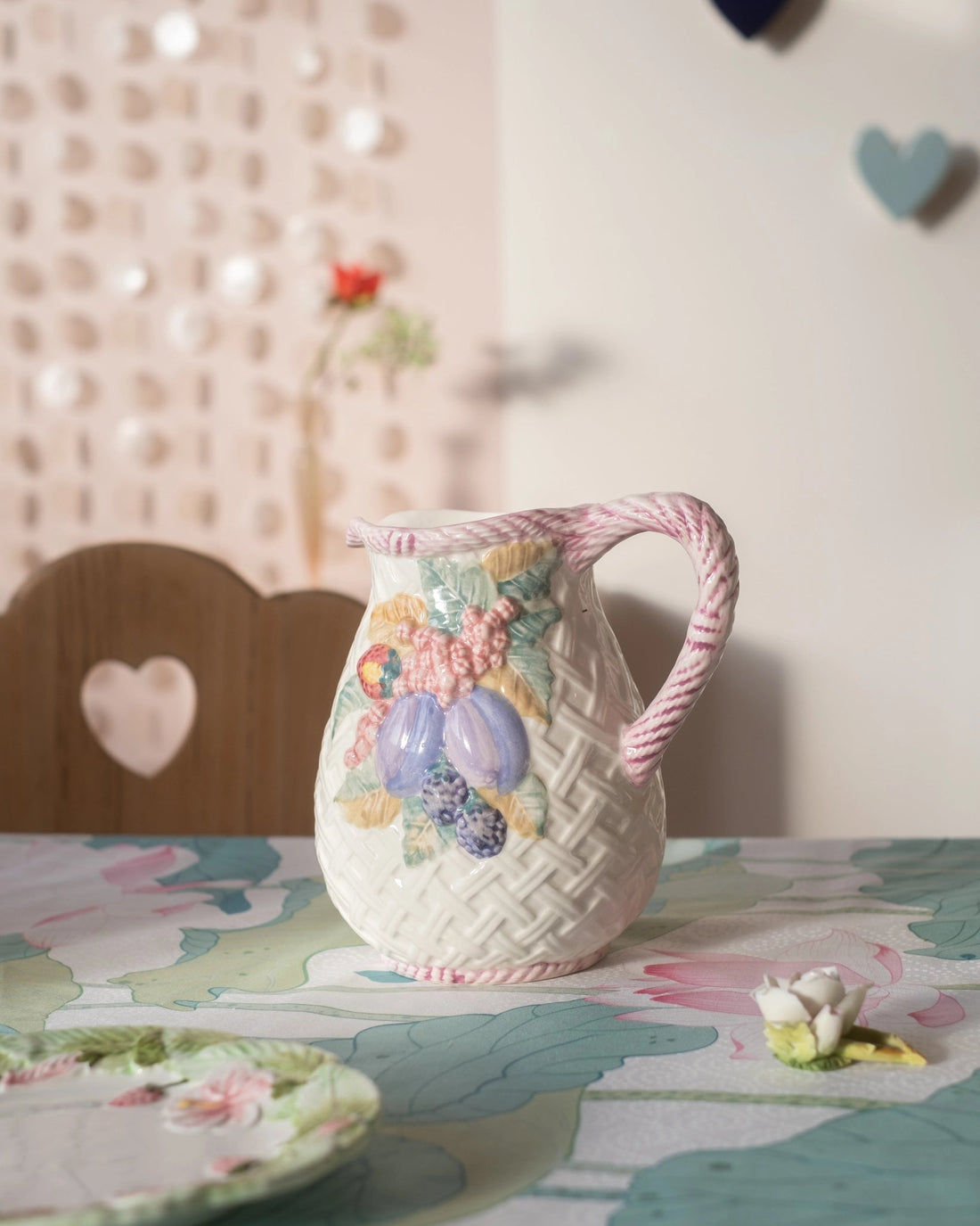 Ancien pichet en barbotine - Silly &amp; Billy