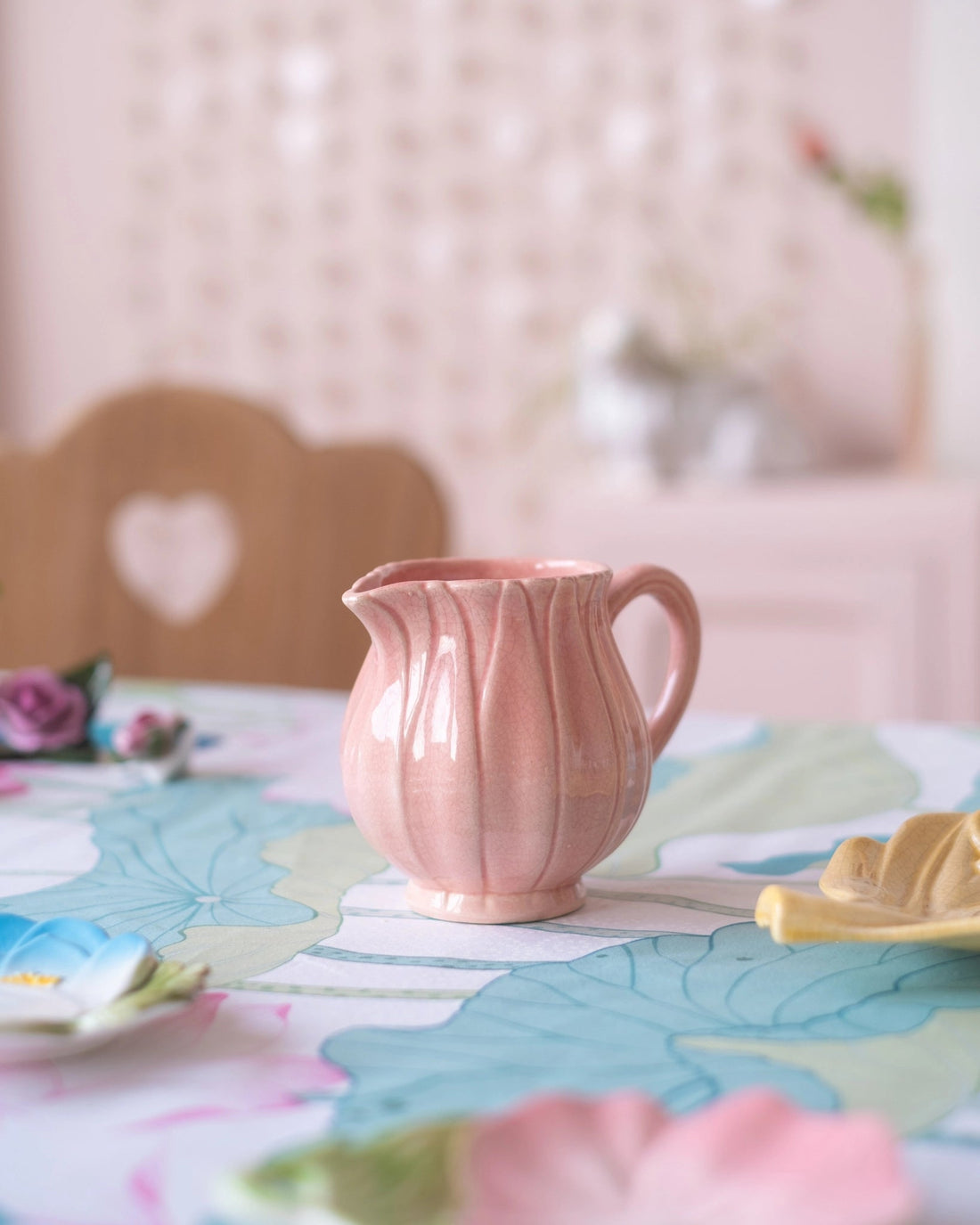 Ancien pot à lait en faïence rose de Charolles - Silly &amp; Billy