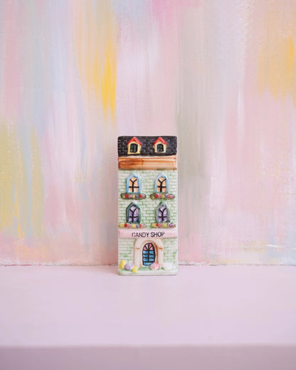 Ancien vase mural en barbotine - Candy shop - Silly &amp; Billy