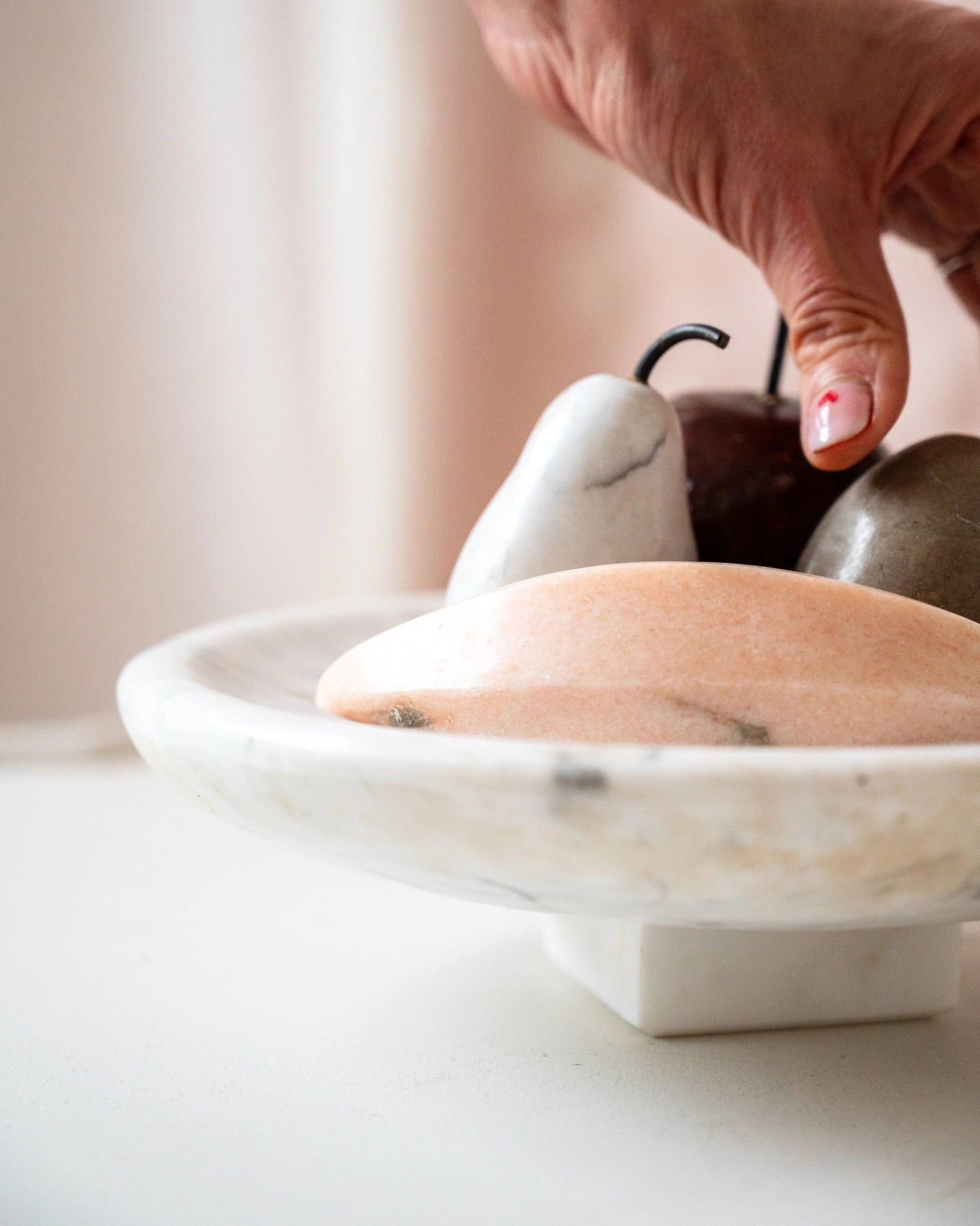 Ancienne coupe et ses fruits en marbre - Silly &amp; Billy