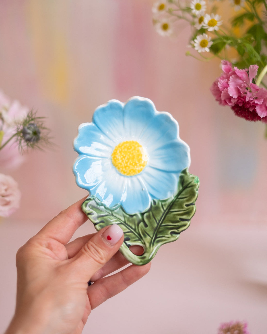 Ancienne coupe Fleur en céramique bleue - Silly &amp; Billy