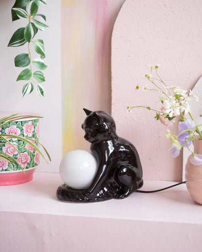 Ancienne lampe Chat en céramique noire et opaline - Silly &amp; Billy