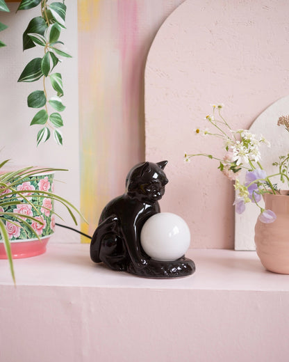 Ancienne lampe Chat en céramique noire et opaline - Silly &amp; Billy