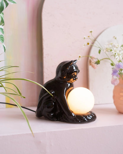 Ancienne lampe Chat en céramique noire et opaline - Silly &amp; Billy
