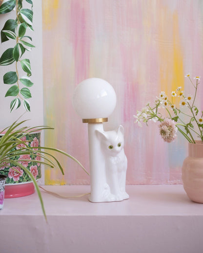 Ancienne lampe Chaton en céramique et opaline - Silly &amp; Billy