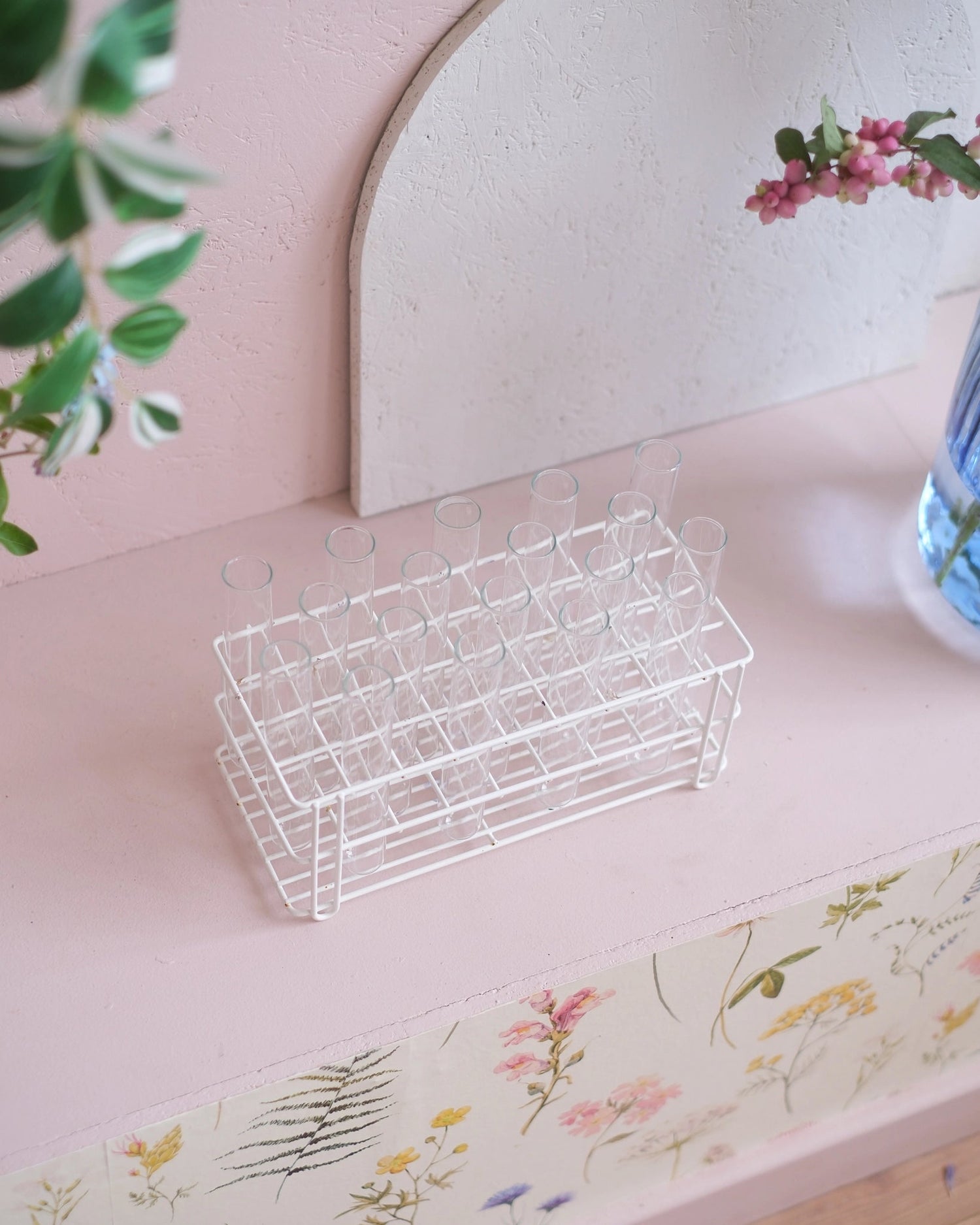 Anciens tubes à essai avec support en métal - Silly &amp; Billy