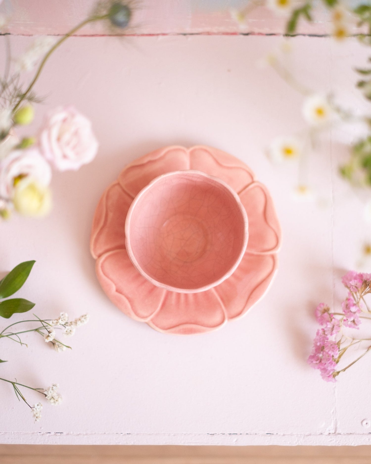 Ensemble coupe et assiette en faïence rose de Charolles - Silly &amp; Billy