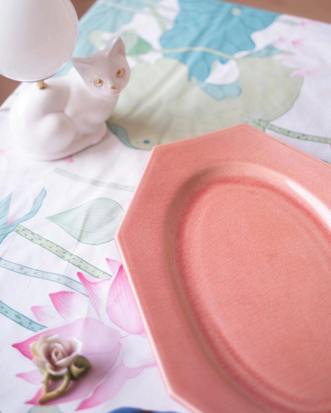 Grand plat de présentation en faïence rose de Charolles 2 - Silly &amp; Billy