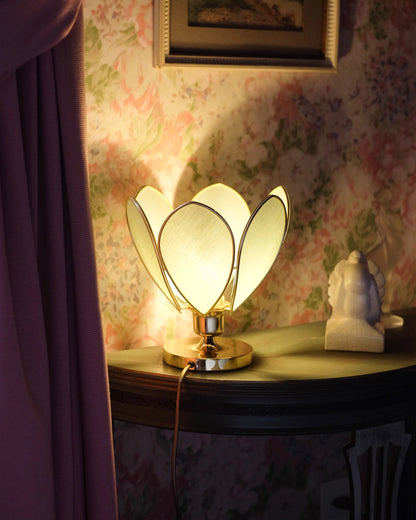 Lampe Fleur à poser - Eucalyptus et doré - Silly &amp; Billy