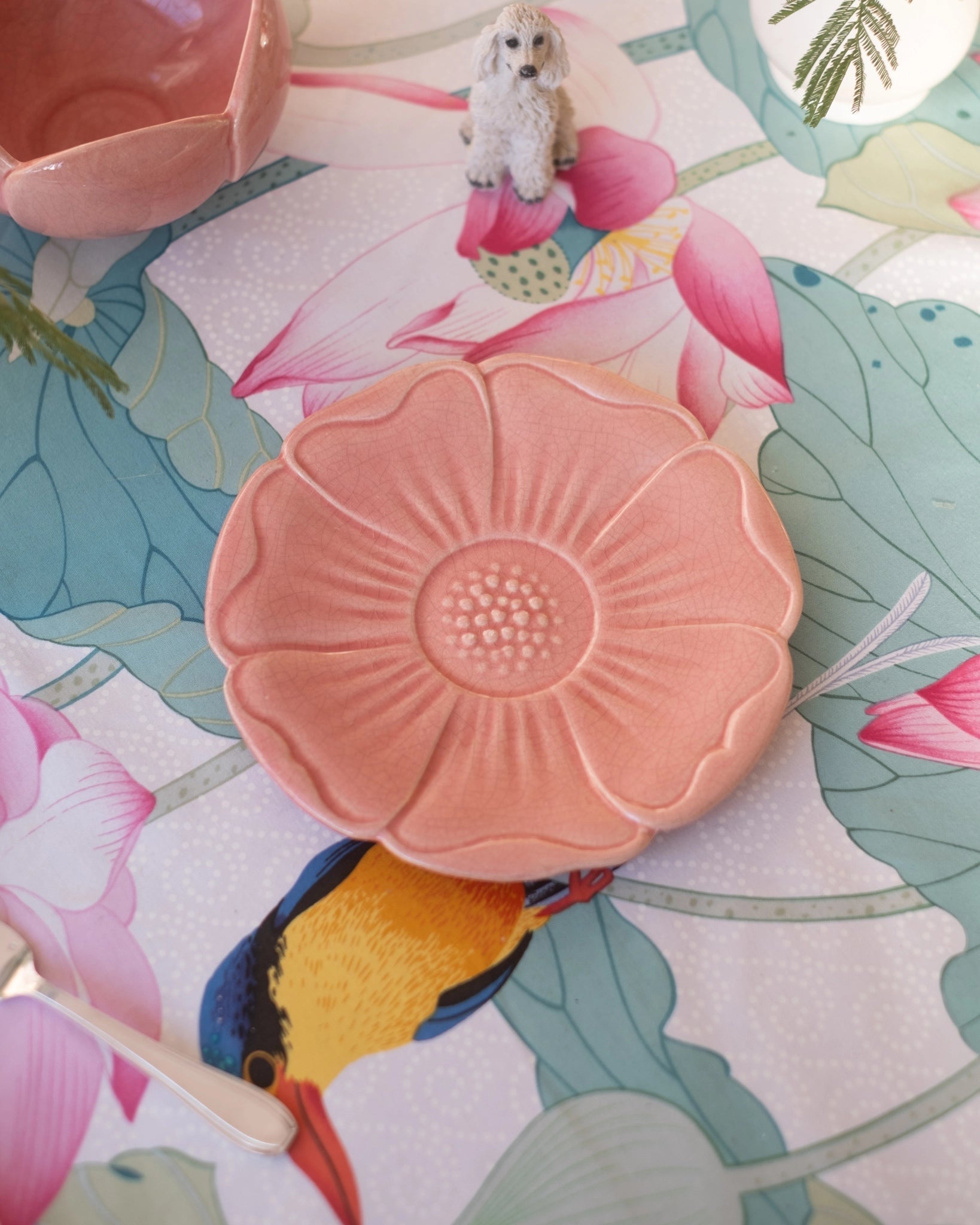 Petite assiette à dessert fleur en faïence rose de Charolles - Silly &amp; Billy